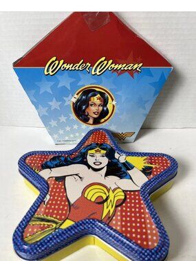 Wonder Woman Playing Cards Dice Set 2005 Vandor Star Tin New DC Comics
